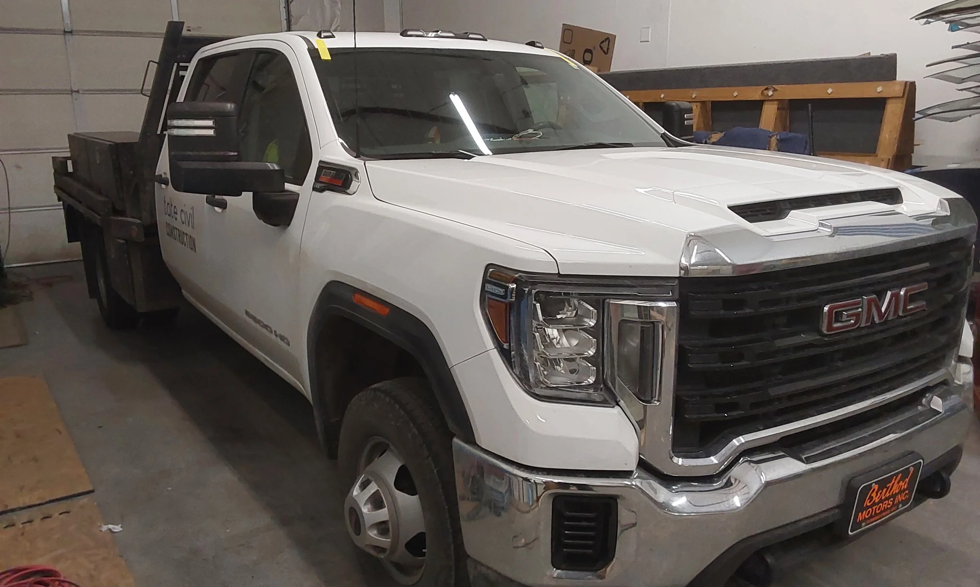 GMC fleet truck windshield replacement